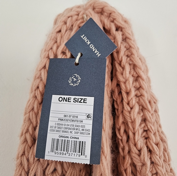 Fall Pink Scarf - Picture 4 of 5